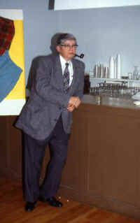 35th008.JPG (42354 bytes)