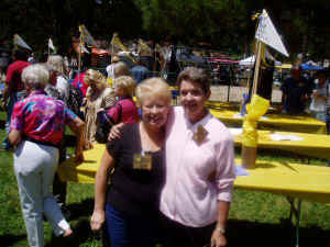 All05017LindaandLeanneLusk.JPG (98751 bytes)