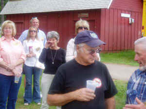 All05043HarleyMonian.JPG (89761 bytes)