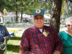 All05089LeeDuncan.JPG (105447 bytes)