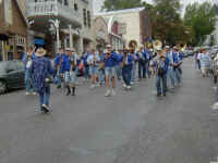 NUHS Parade 05 med.jpg (59707 bytes)