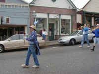 NUHS Parade 06 med.jpg (57916 bytes)