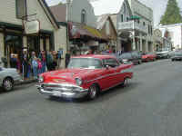 NUHS Parade 28.jpg (217232 bytes)