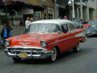 NUHS Parade 45 med.jpg (41959 bytes)