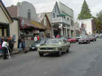 NUHS Parade 68 med.jpg (45104 bytes)