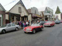 NUHS Parade 79 med.jpg (36453 bytes)